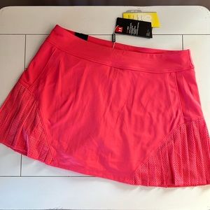 Under Armour Golf Skort. Size L. Coral.